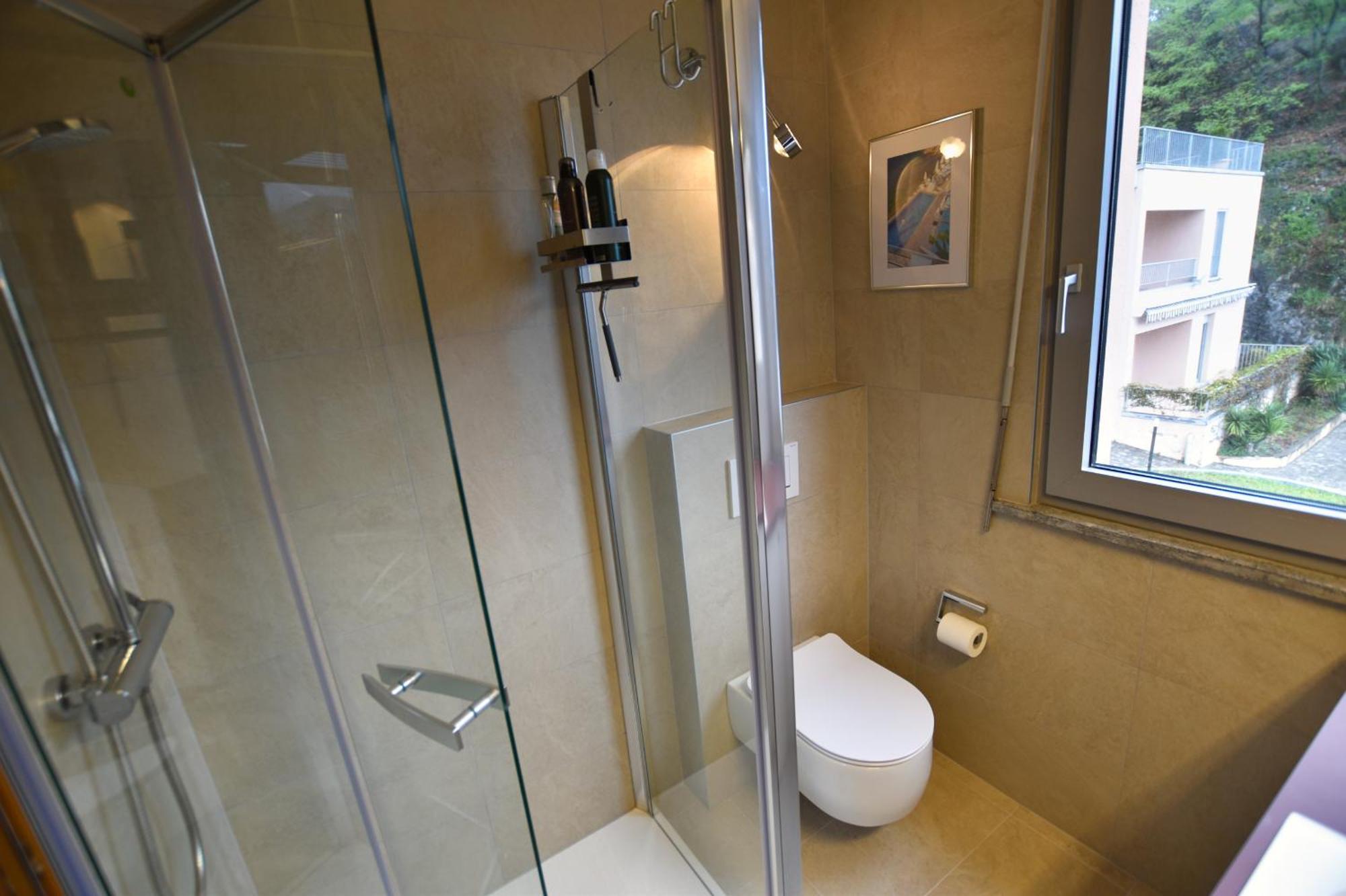 2-Bedroom Lakeview Apartment Bella Gaeta San Siro  Eksteriør billede