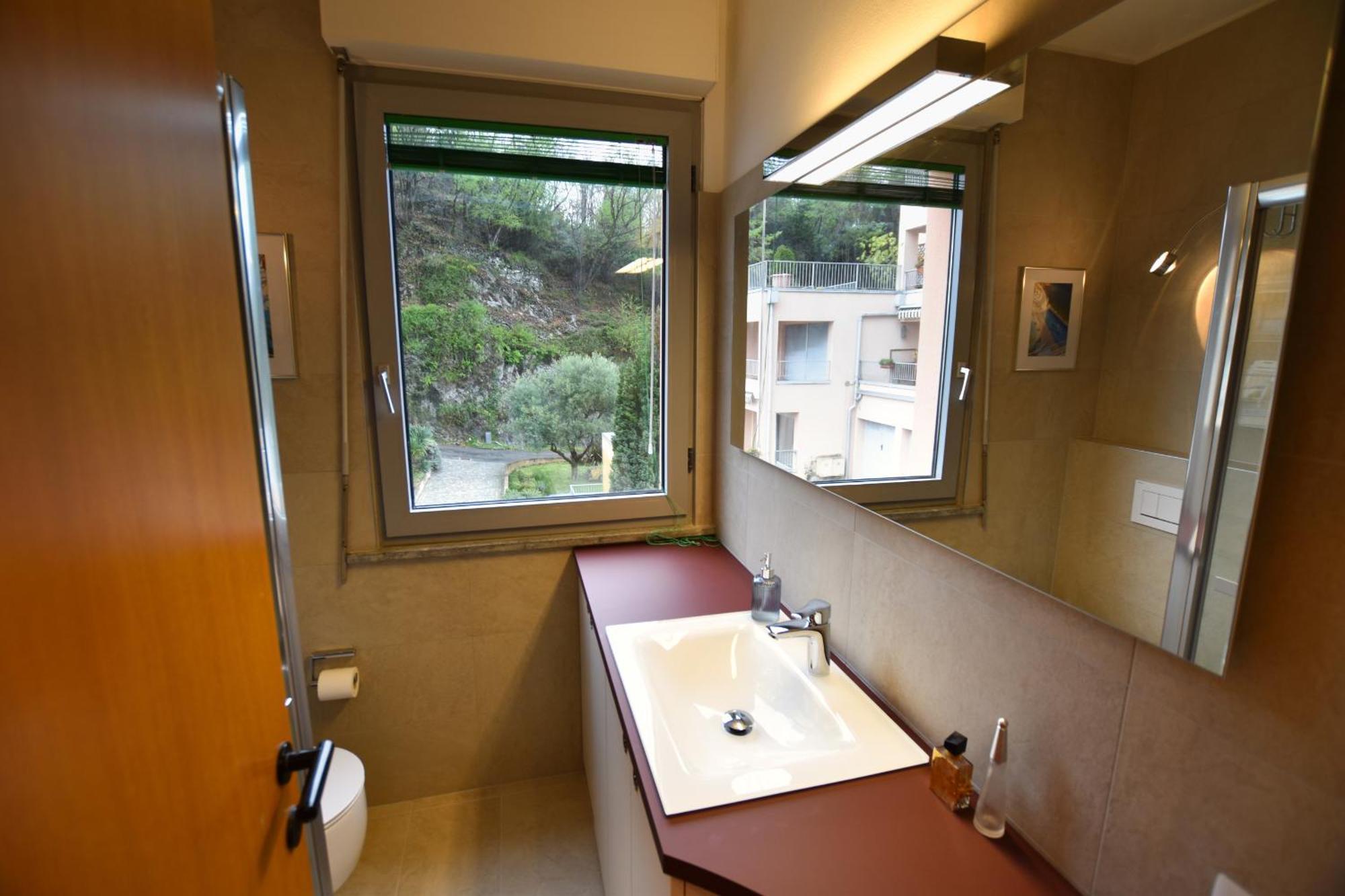 2-Bedroom Lakeview Apartment Bella Gaeta San Siro  Eksteriør billede